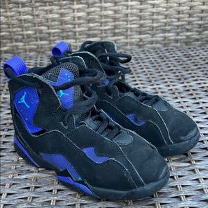 Nike Jordan Kids Black and Purple Blue‎ Sneakers Shoes Boys Size 11